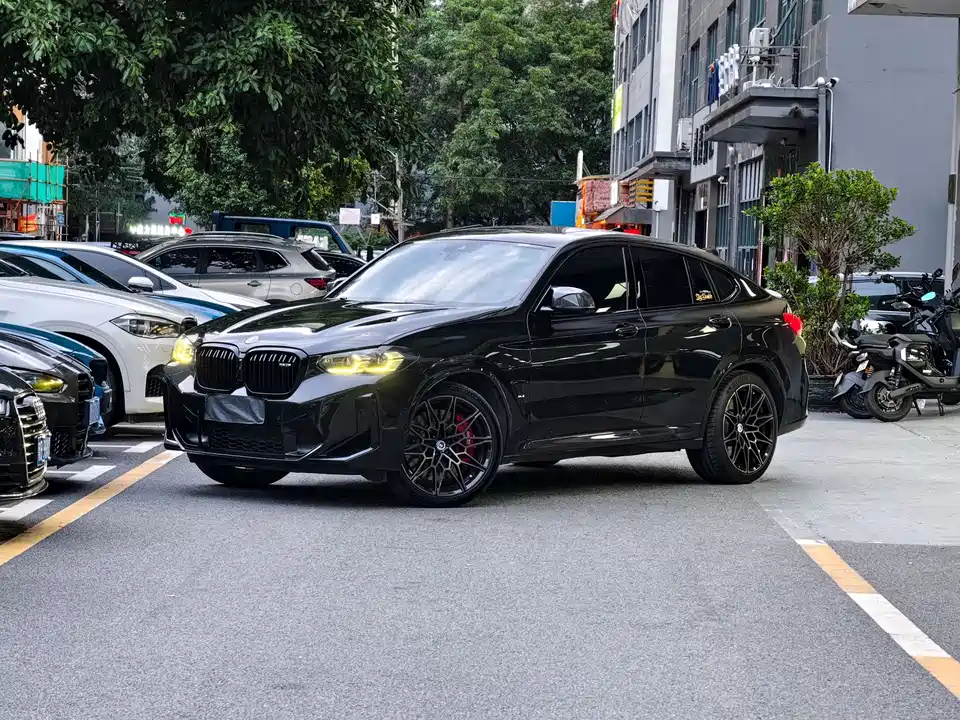 BMW X4 M