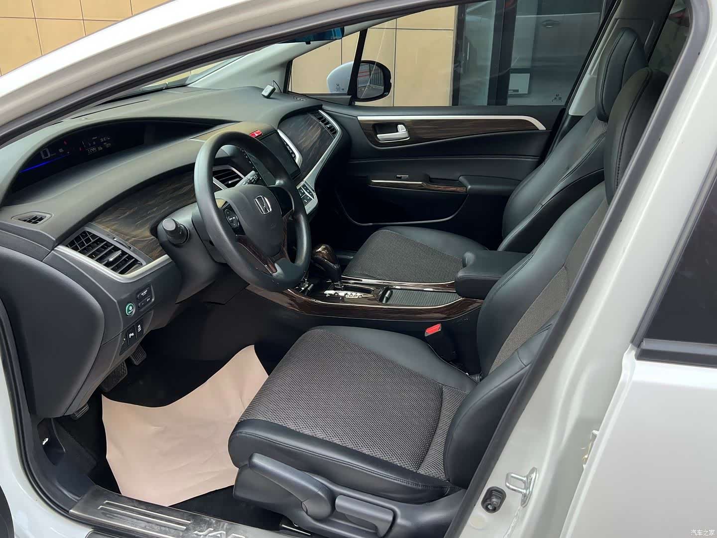Honda Jade, 2019 все фото