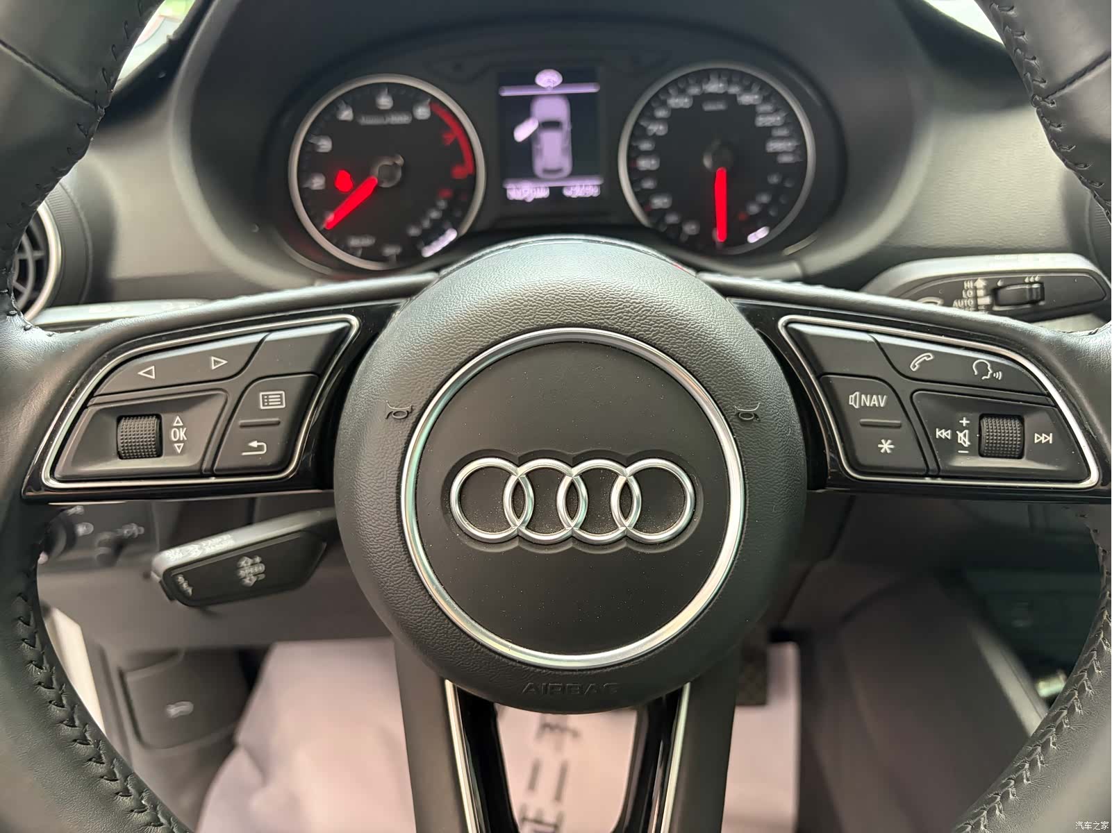 Audi Q2L, 2021 15