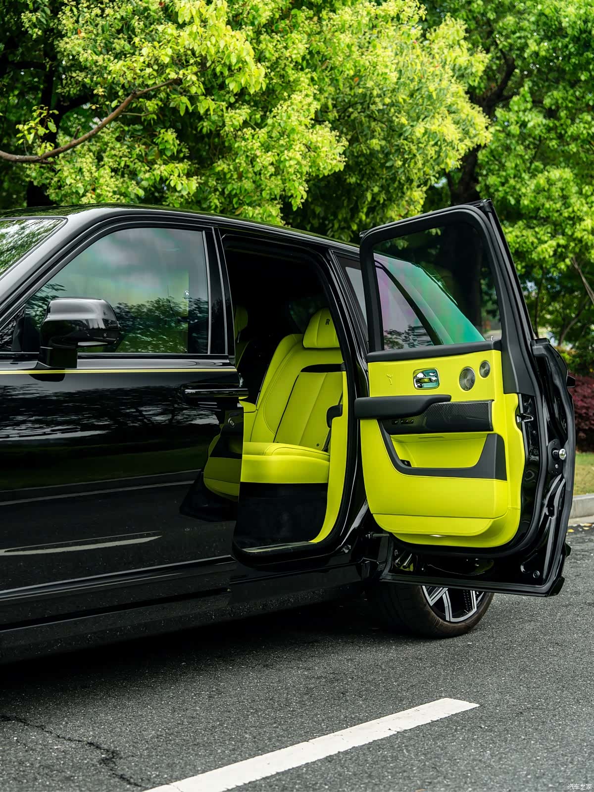 Rolls-Royce Cullinan, 2025 13