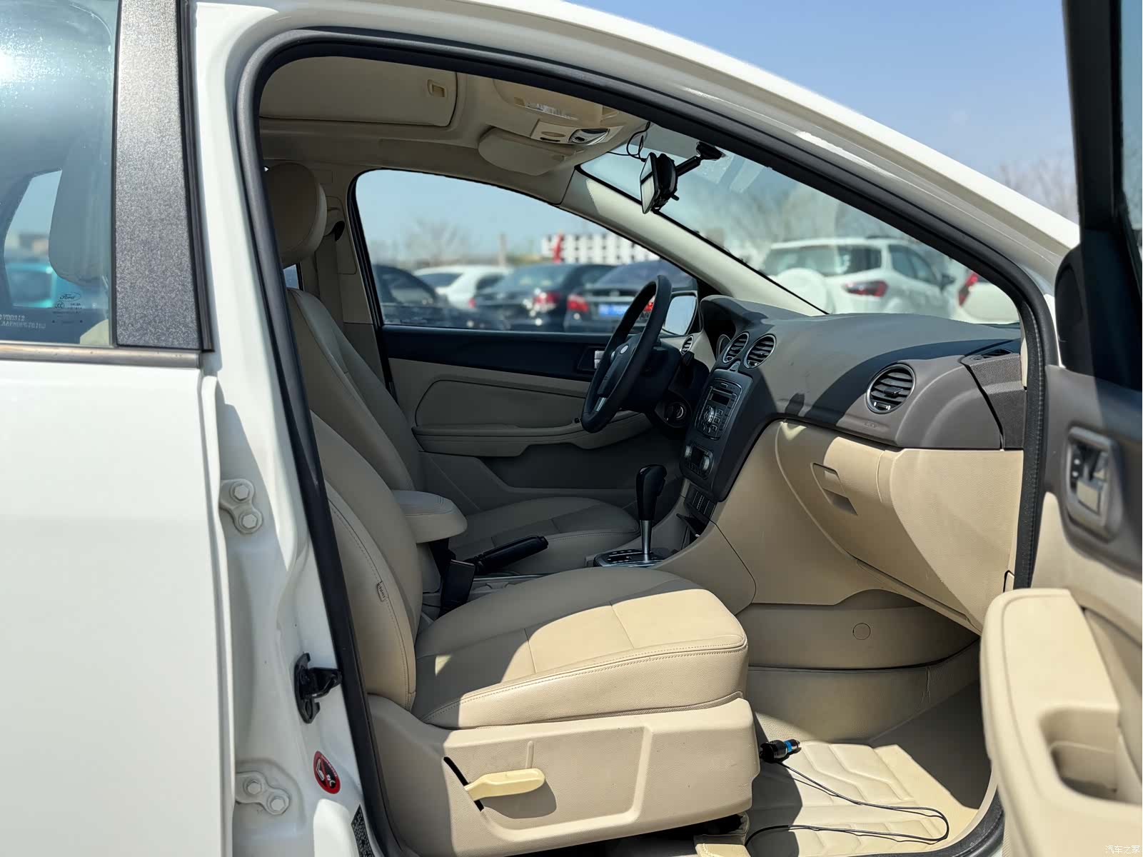 Ford Focus, 2014 24