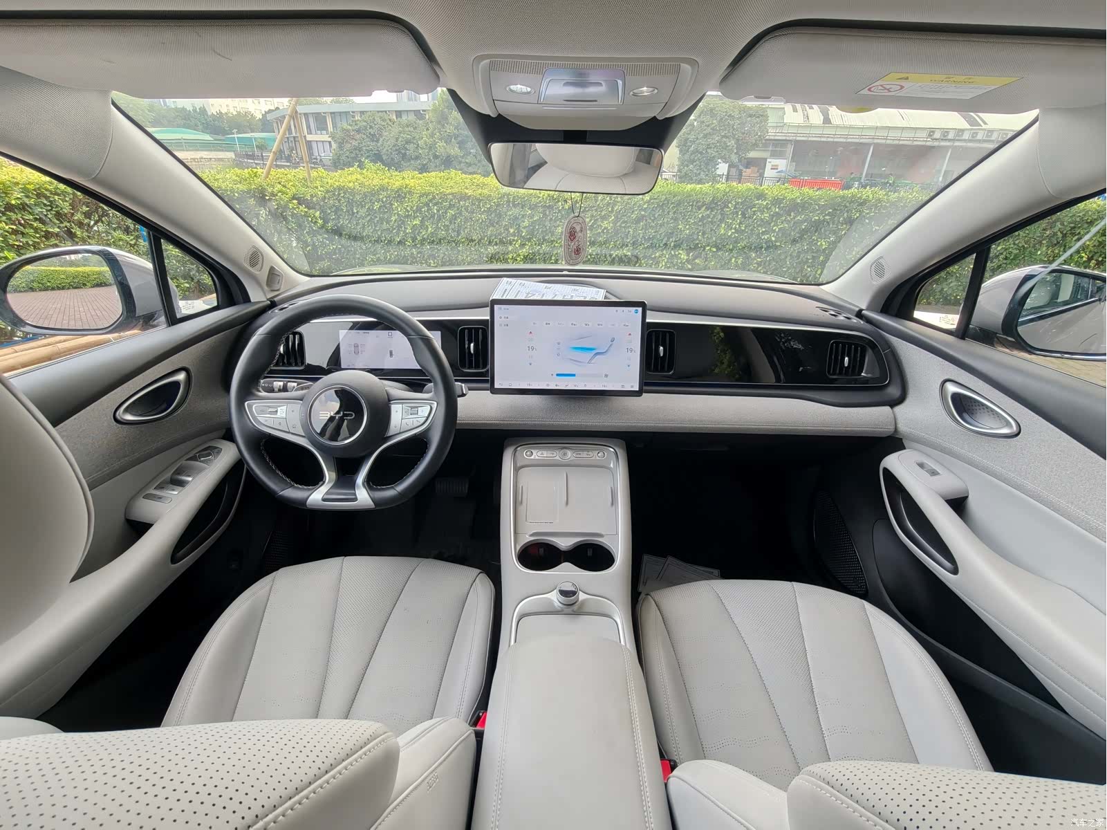 BYD HiAce, 2025 10