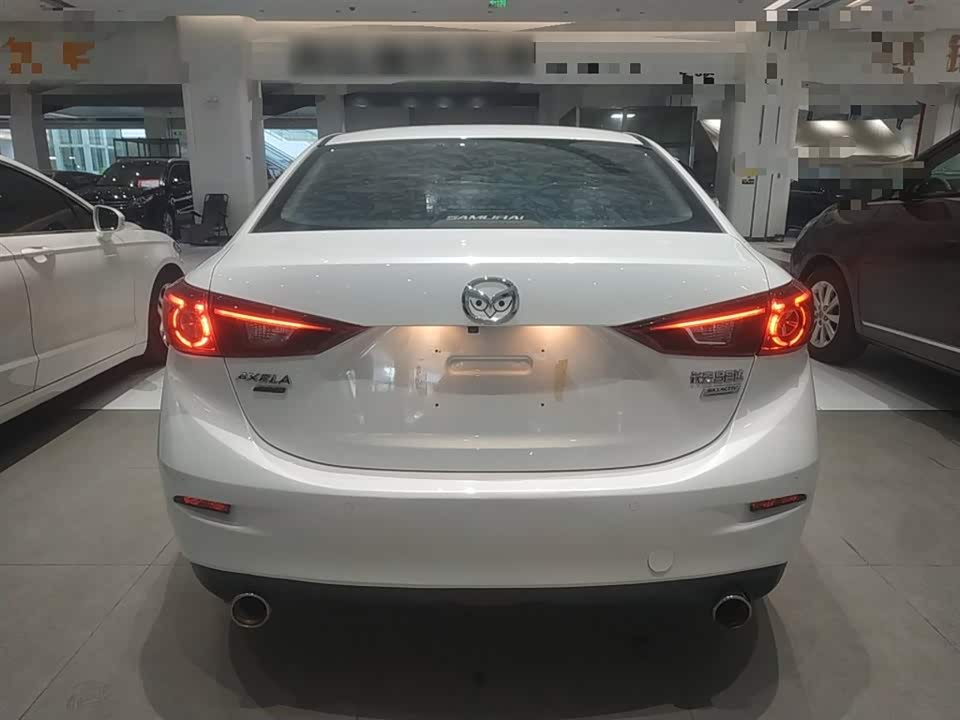 Mazda 3 Angkesaila