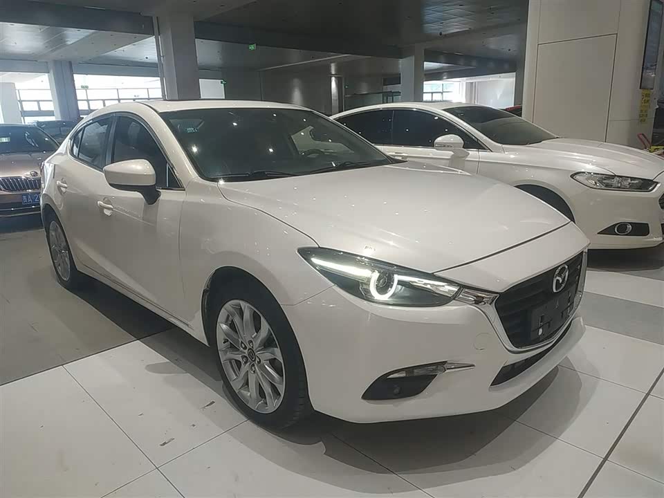 Mazda 3 Angkesaila