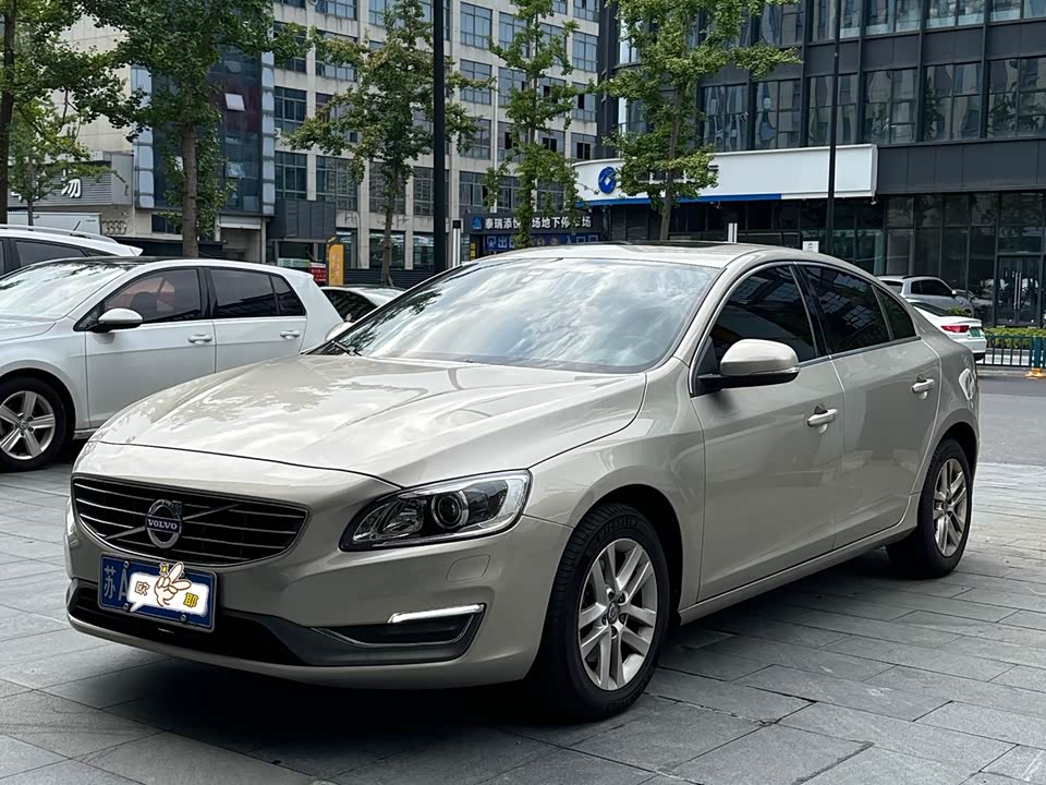 Volvo S60