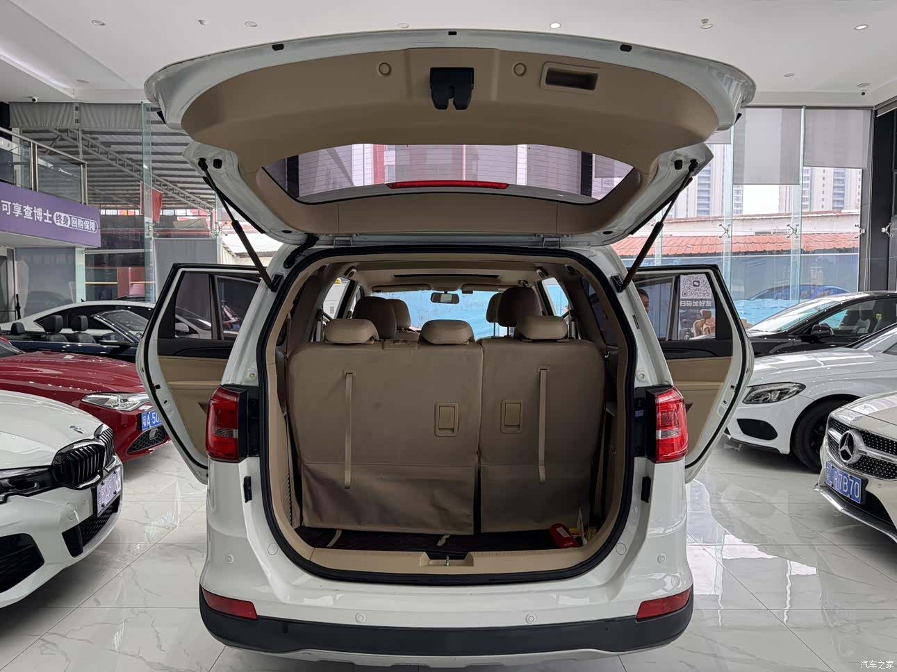 Wuling 730, 2017 21