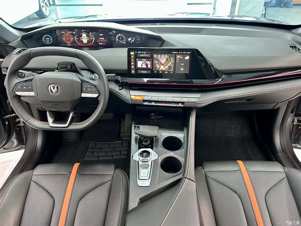 Changan UNI-V, 2024 4