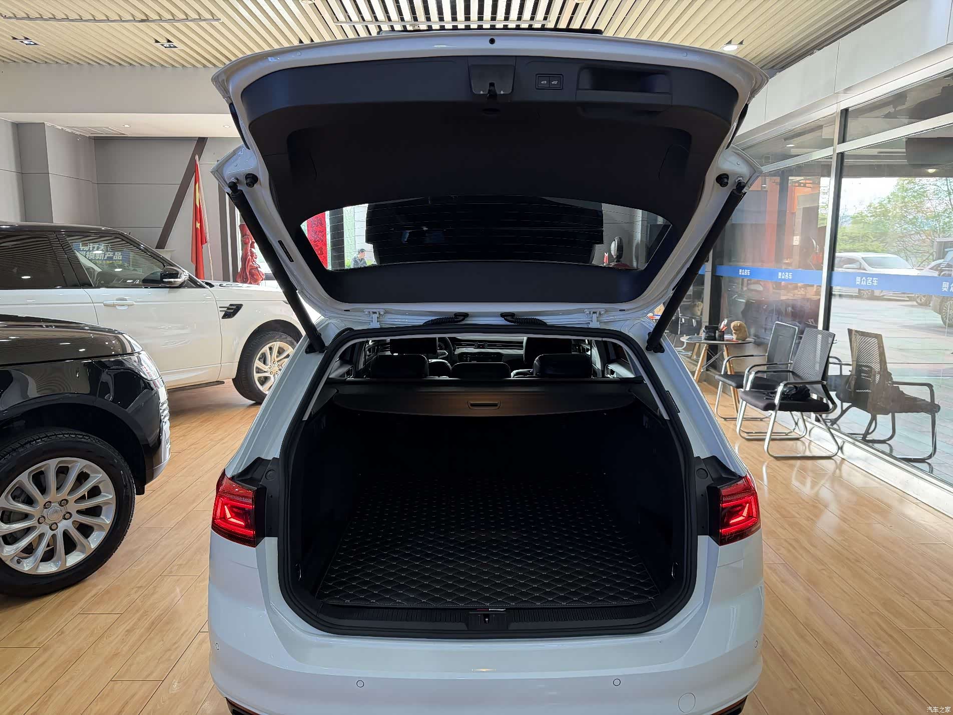 Volkswagen Variant, 2022 14