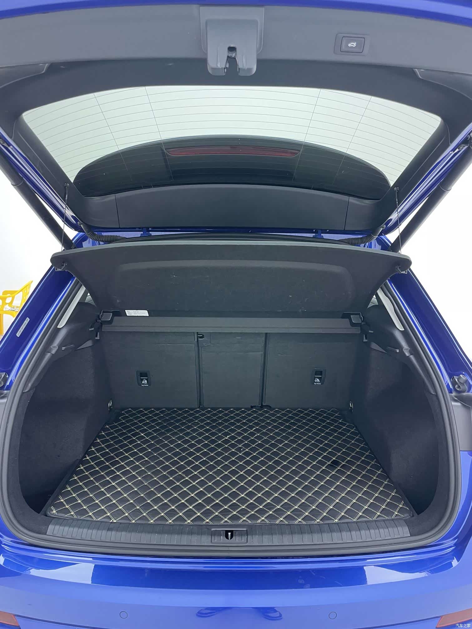 Audi Q3, 2022 9