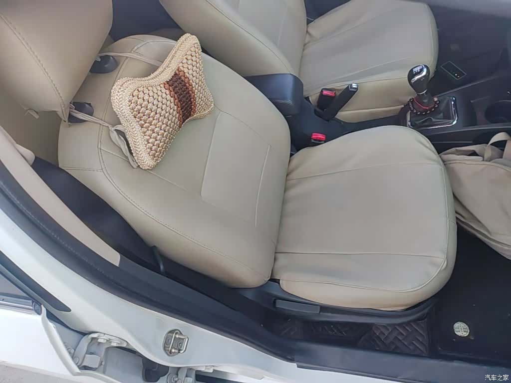 DongFeng AX3, 2016 25