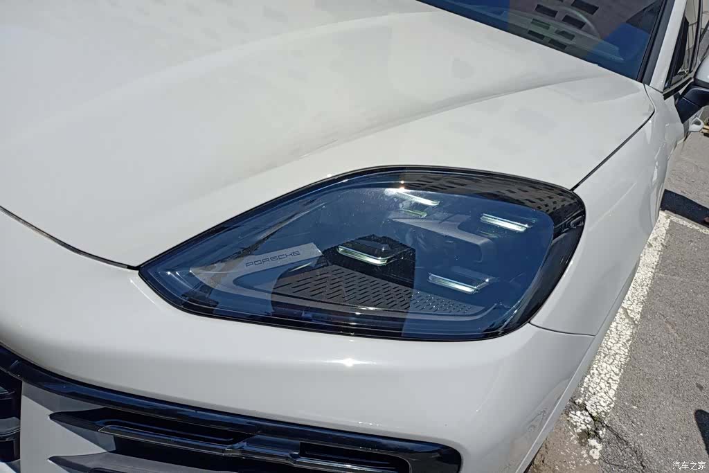 Porsche Cayenne, 2024 все фото