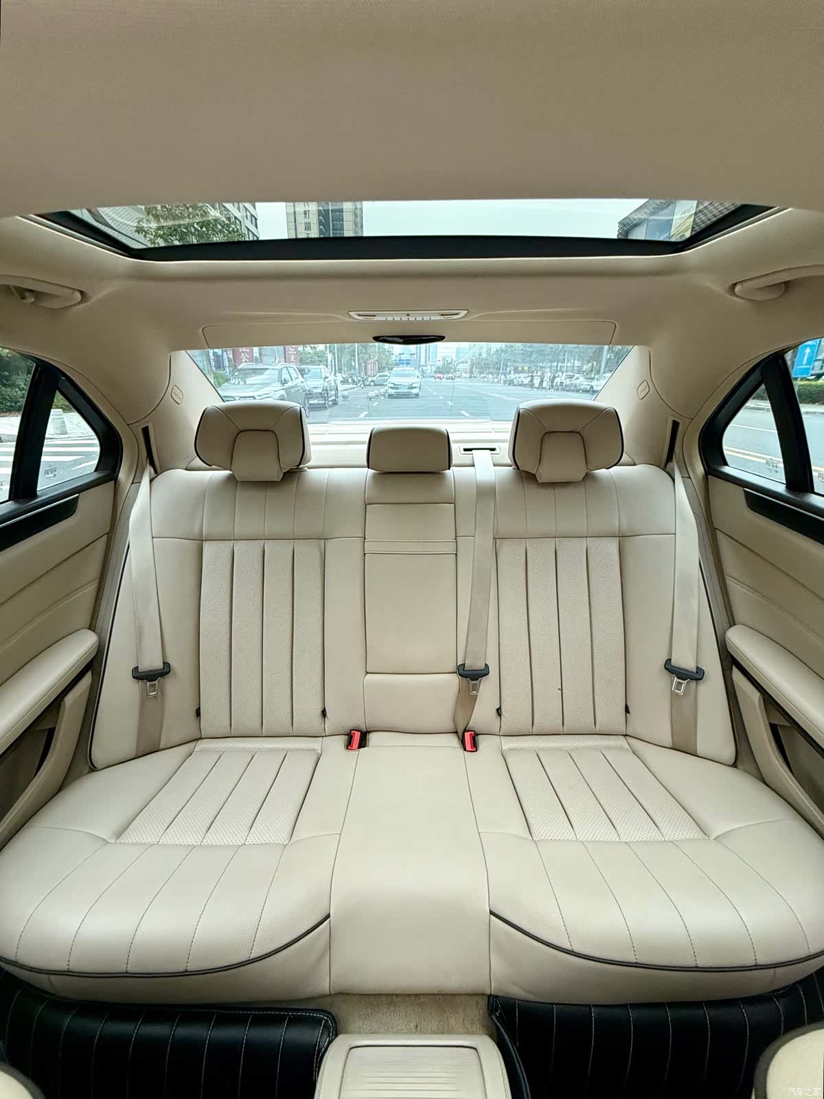 Mercedes-Benz E-Class, 2016 14