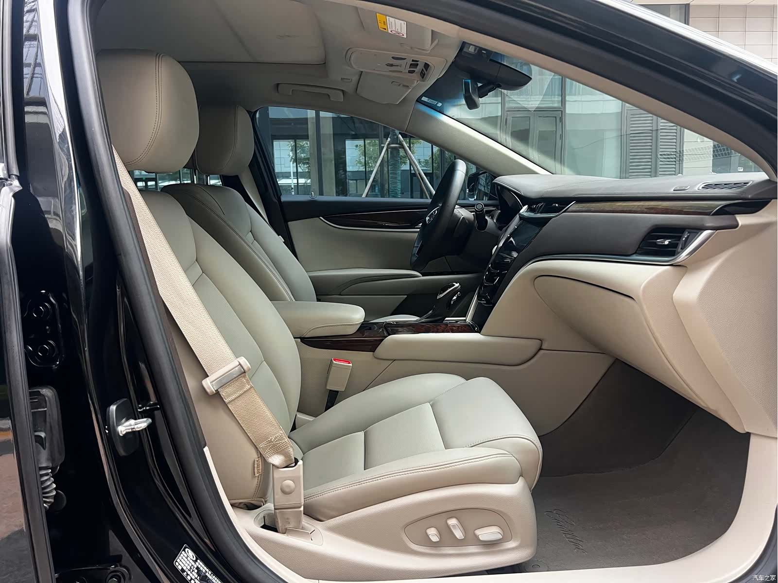 Cadillac XTS, 2014 22