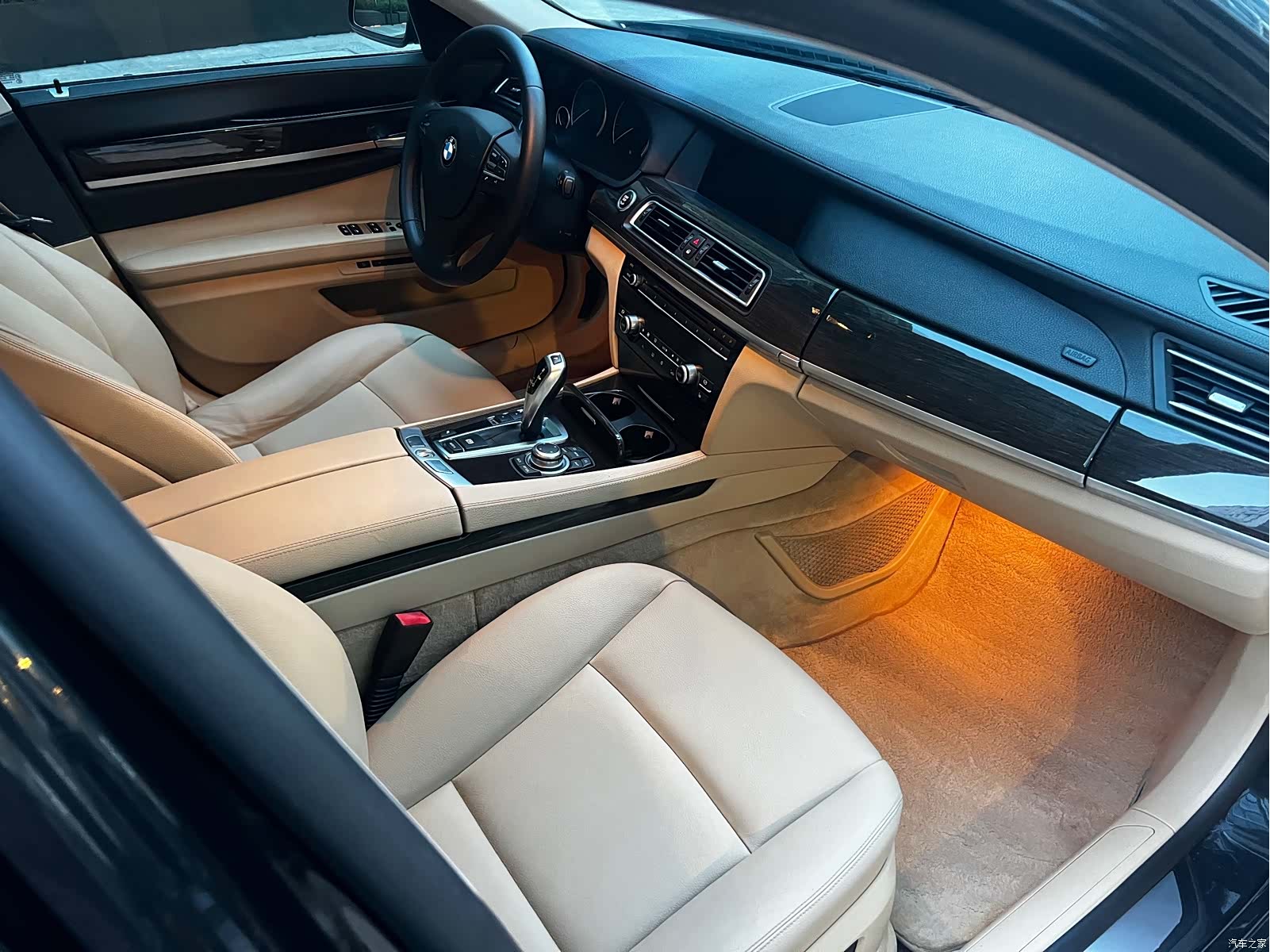 BMW 7 Series, 2012 21