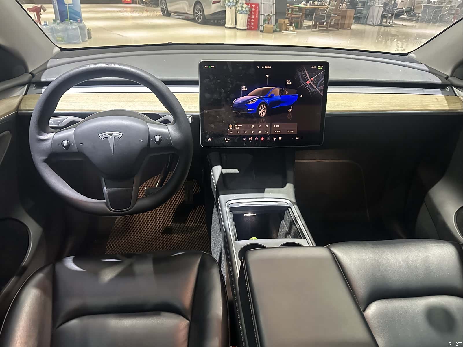 Tesla Model Y, 2023 8