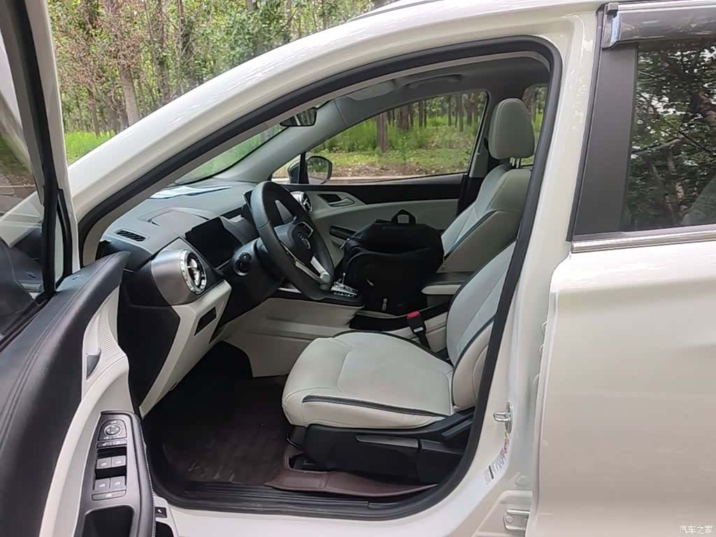 BYD Yuan, 2022 15