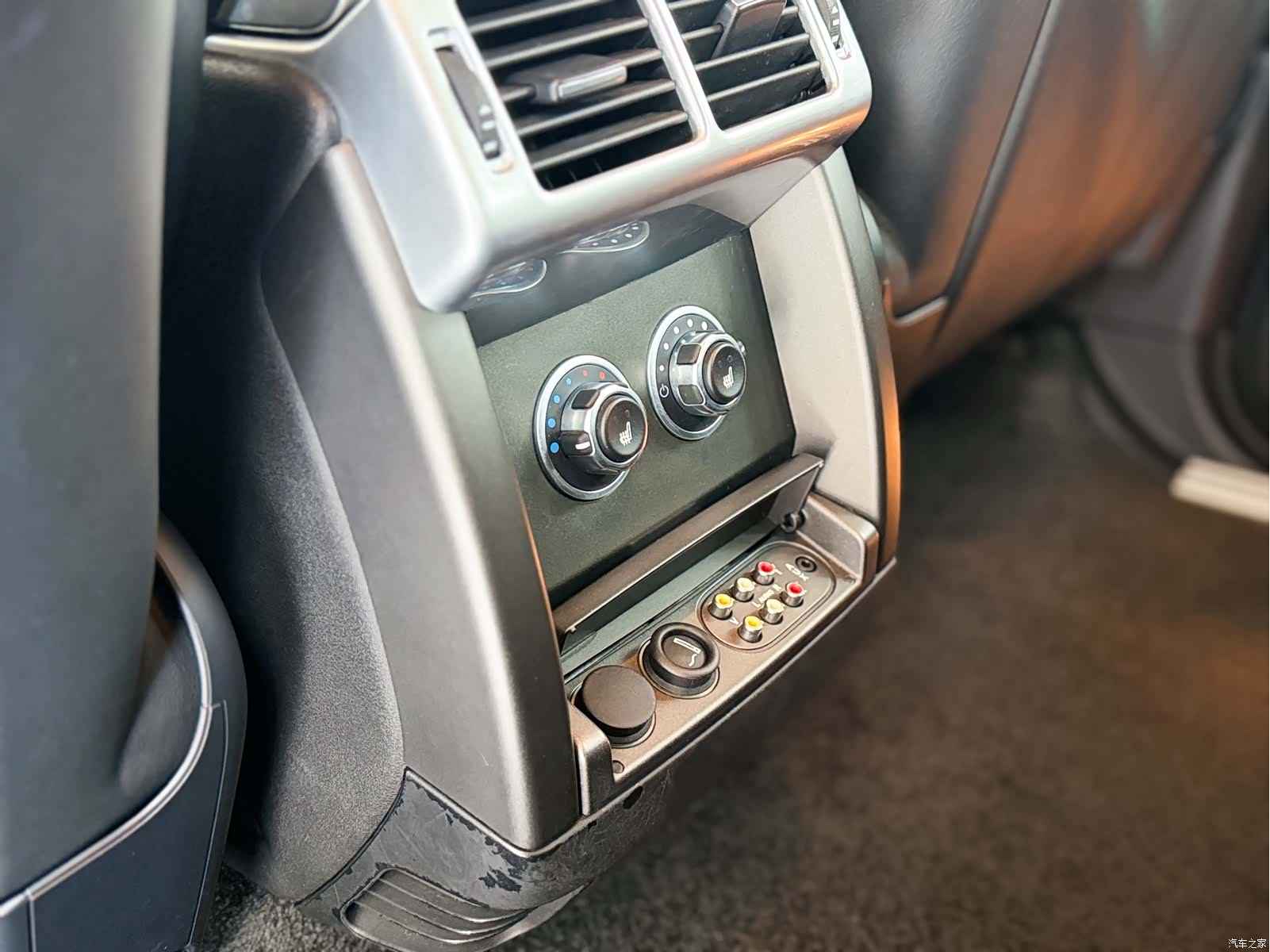 Land Rover Range Rover, 2011 12