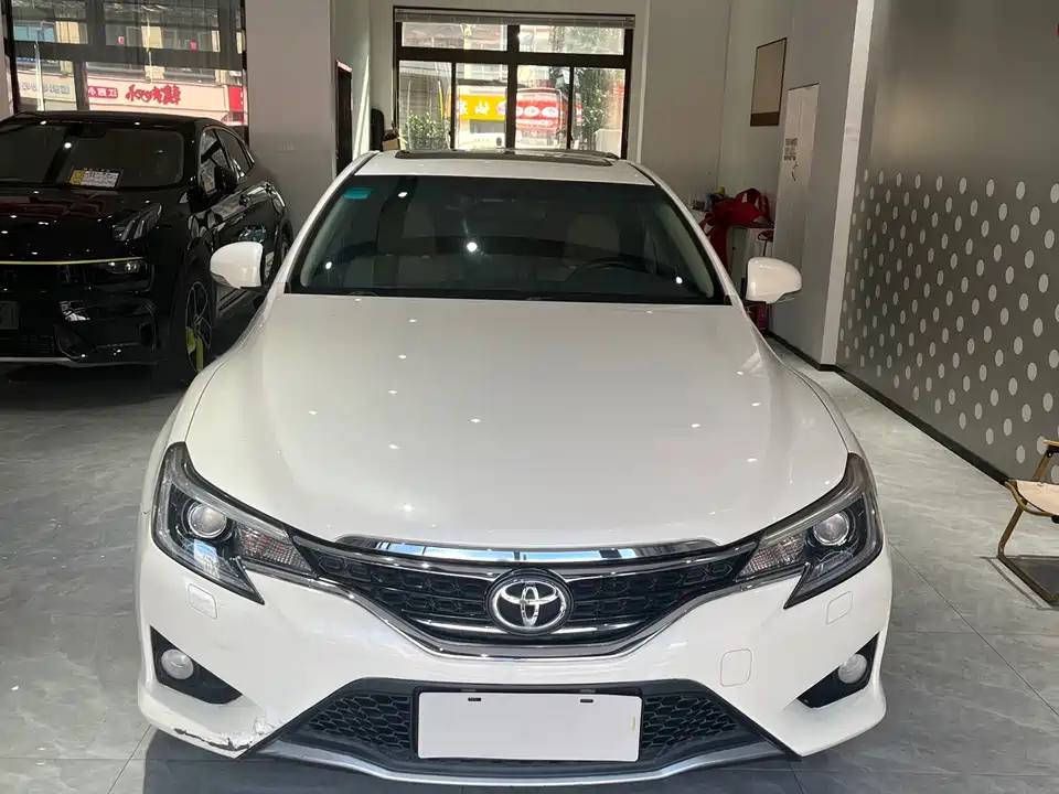 Toyota Reiz