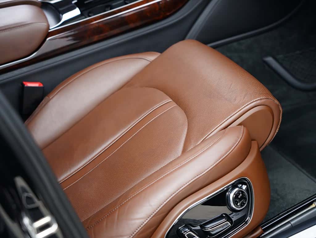 Audi A8L, 2013 42