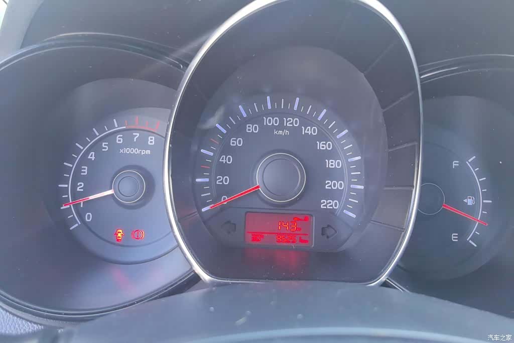 Kia K2, 2015 14