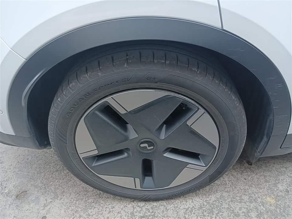 NIO L60