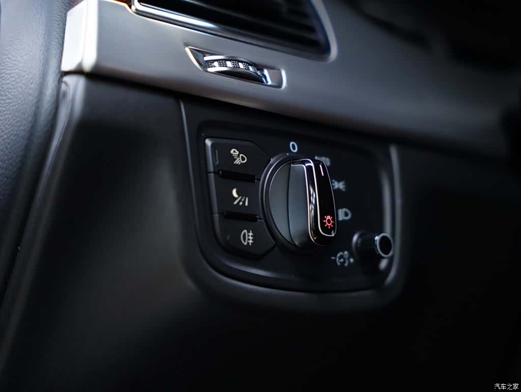 Audi A8L, 2013 31