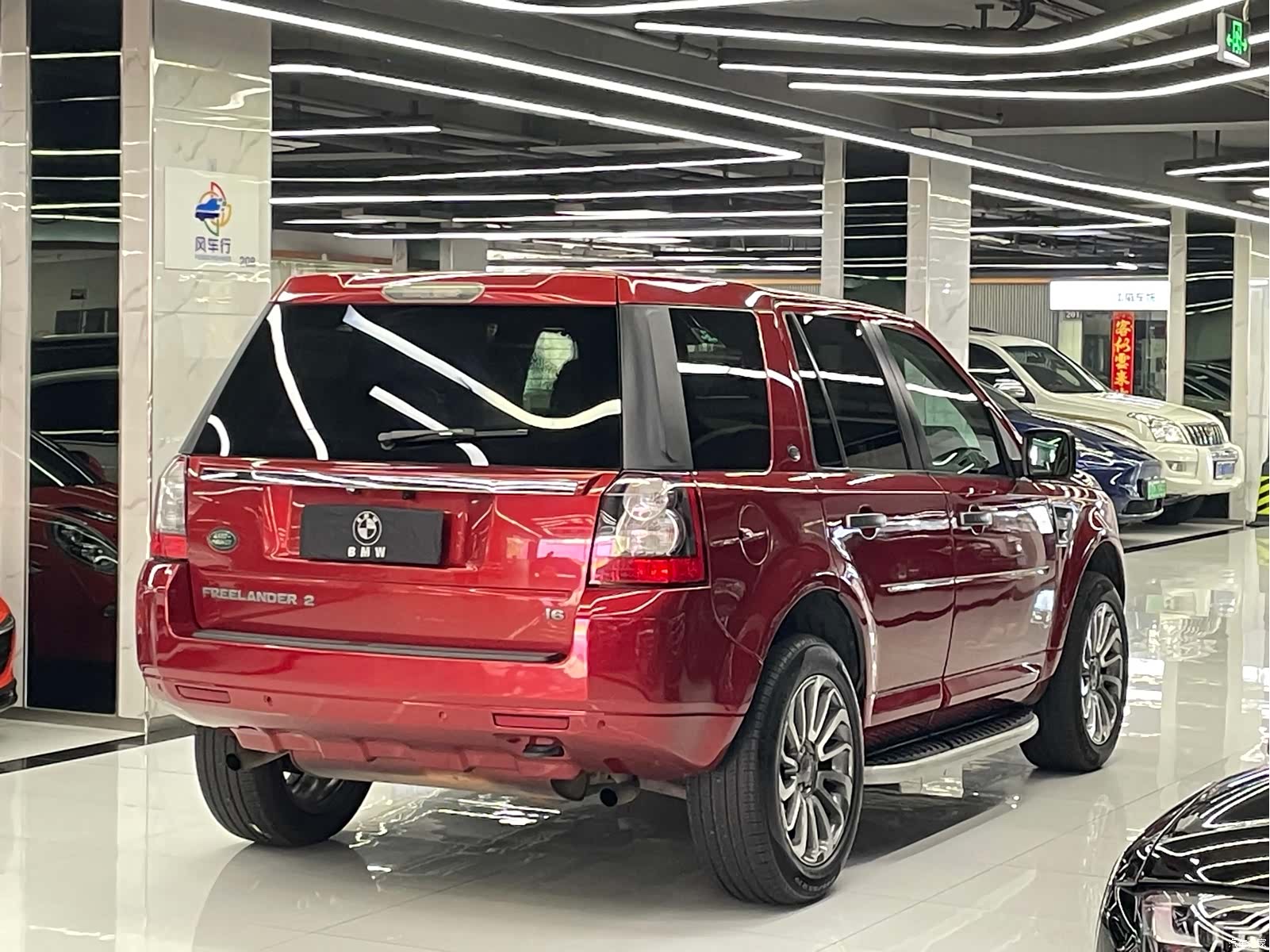Land Rover 2, 2011 4