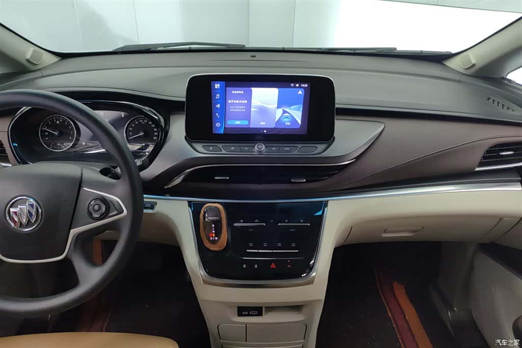Buick GL8, 2022 13