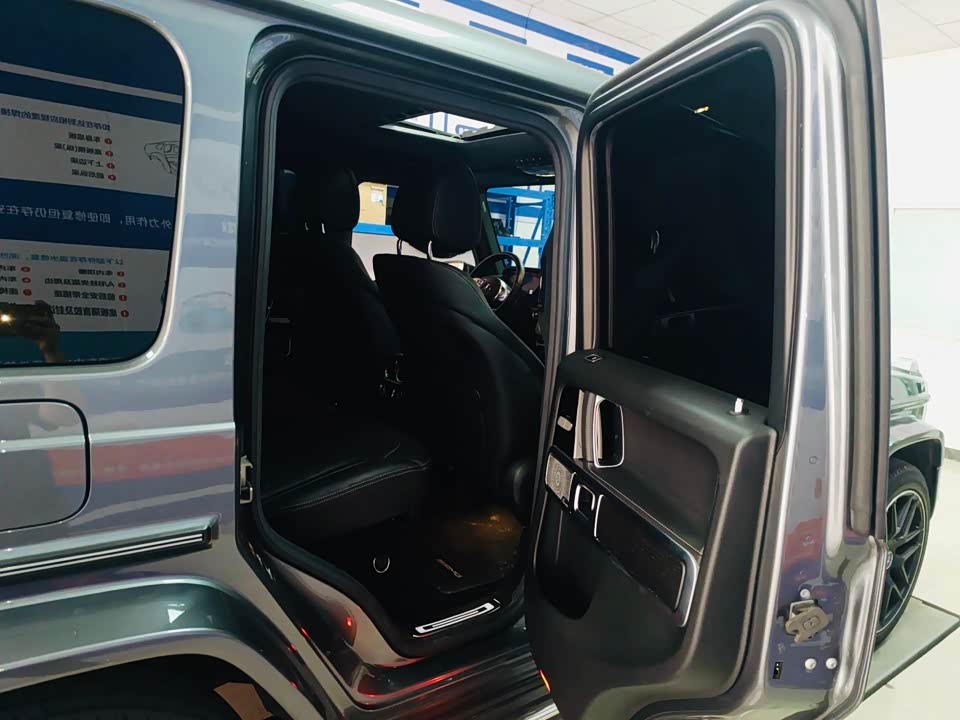 Mercedes-Benz G-class