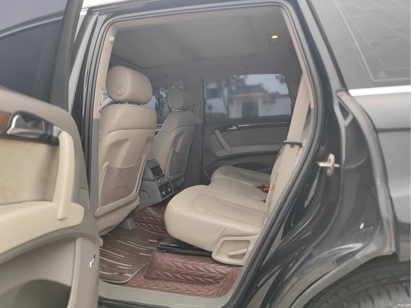 Audi Q7, 2012 10