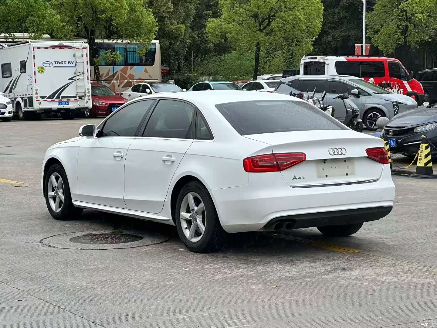 Audi A4L, 2013 6