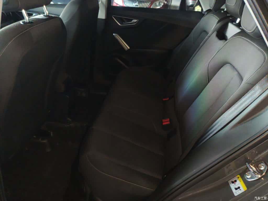Audi Q2L, 2021 17