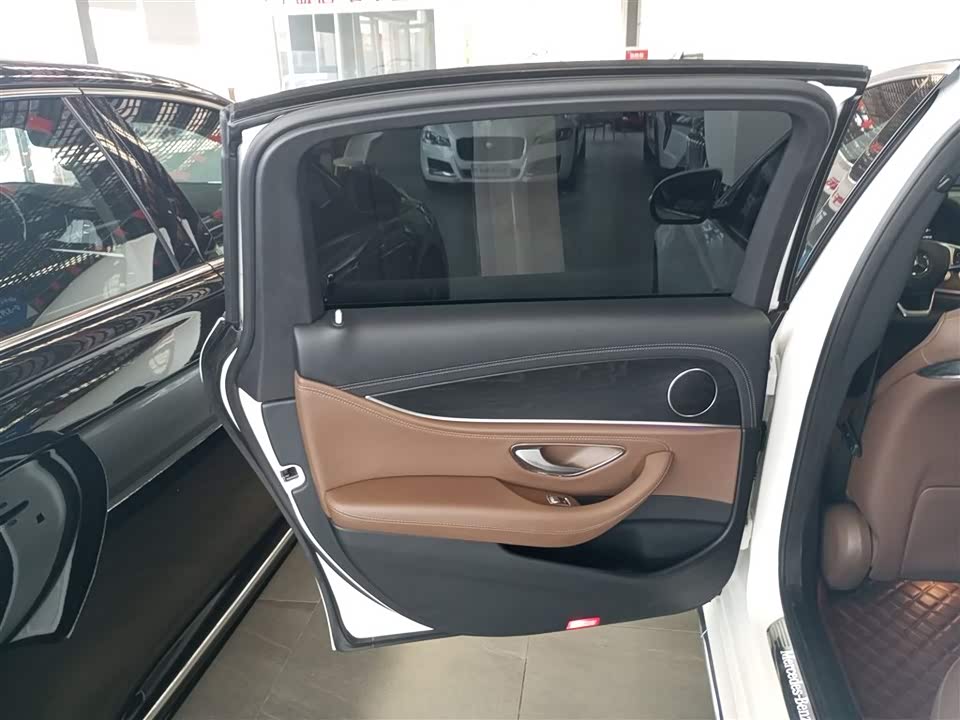 Mercedes-Benz E-class Mercedes-Benz E-class