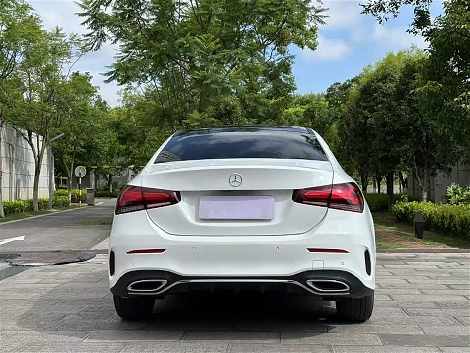 Mercedes-Benz Class A Mercedes-Benz Class A