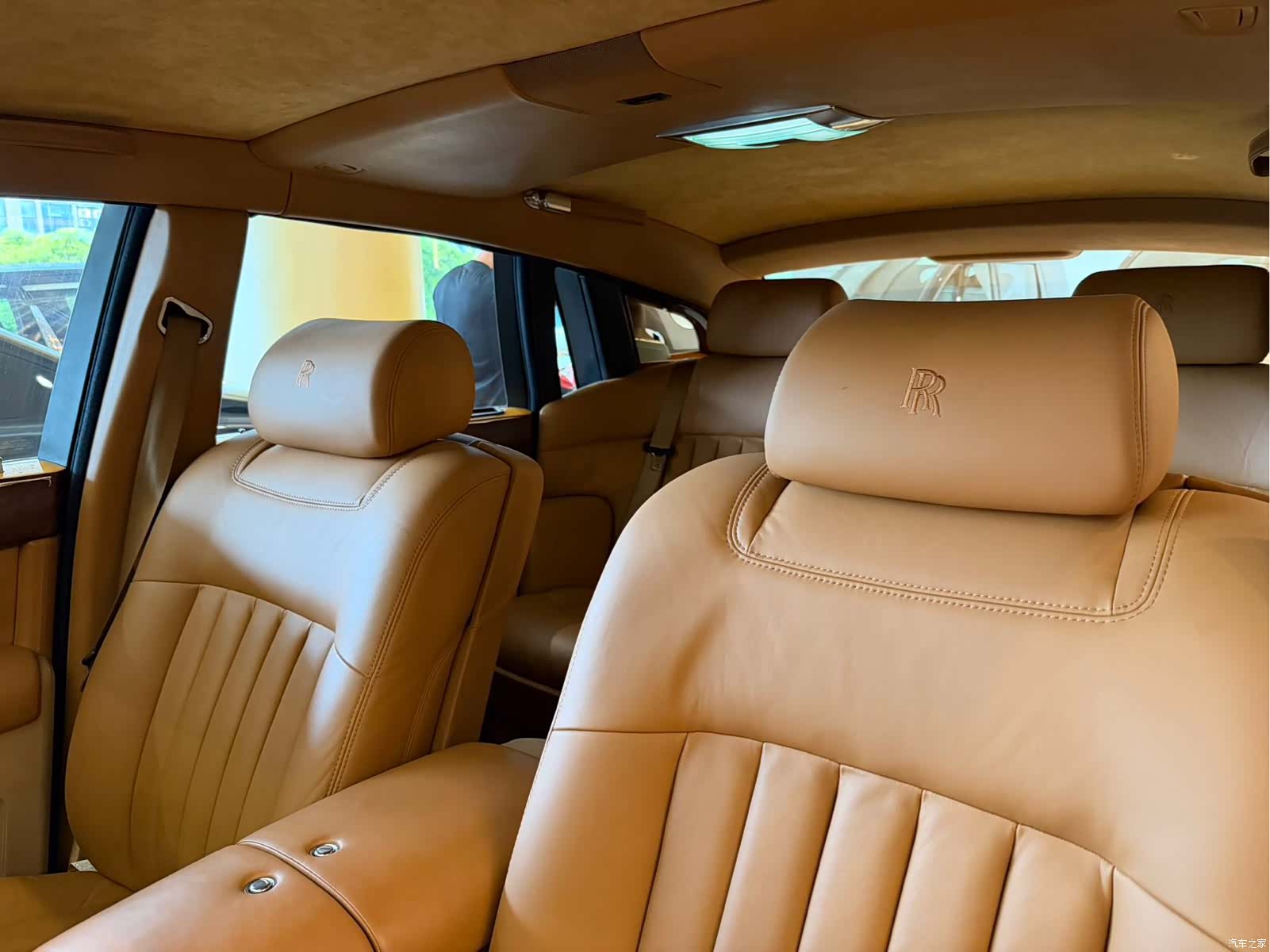 Rolls-Royce Phantom, 2004 6