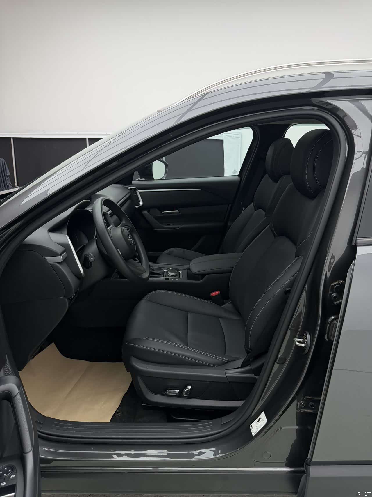 Mazda CX-50, 2023 26