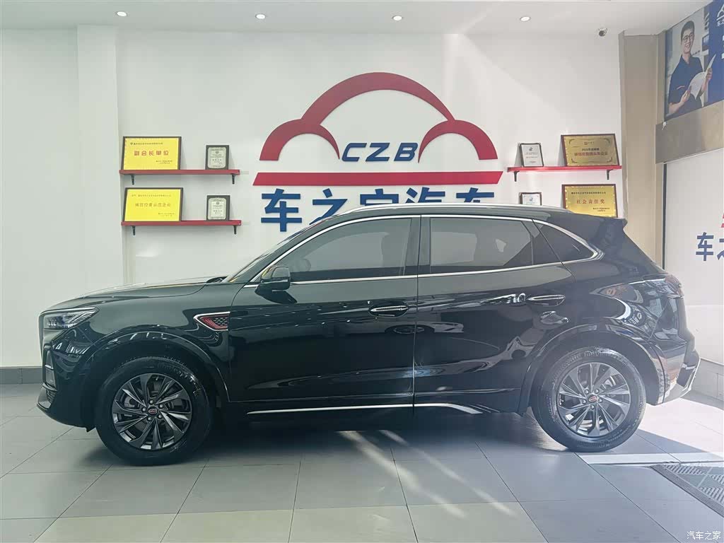 Hongqi HS5, 2024 4