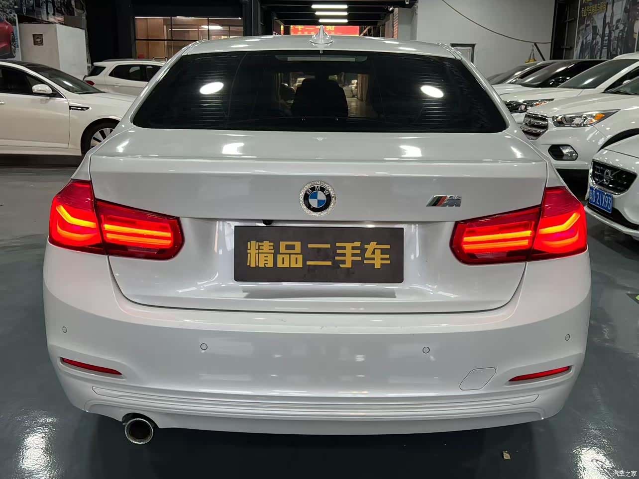 BMW 3 Series, 2018 все фото