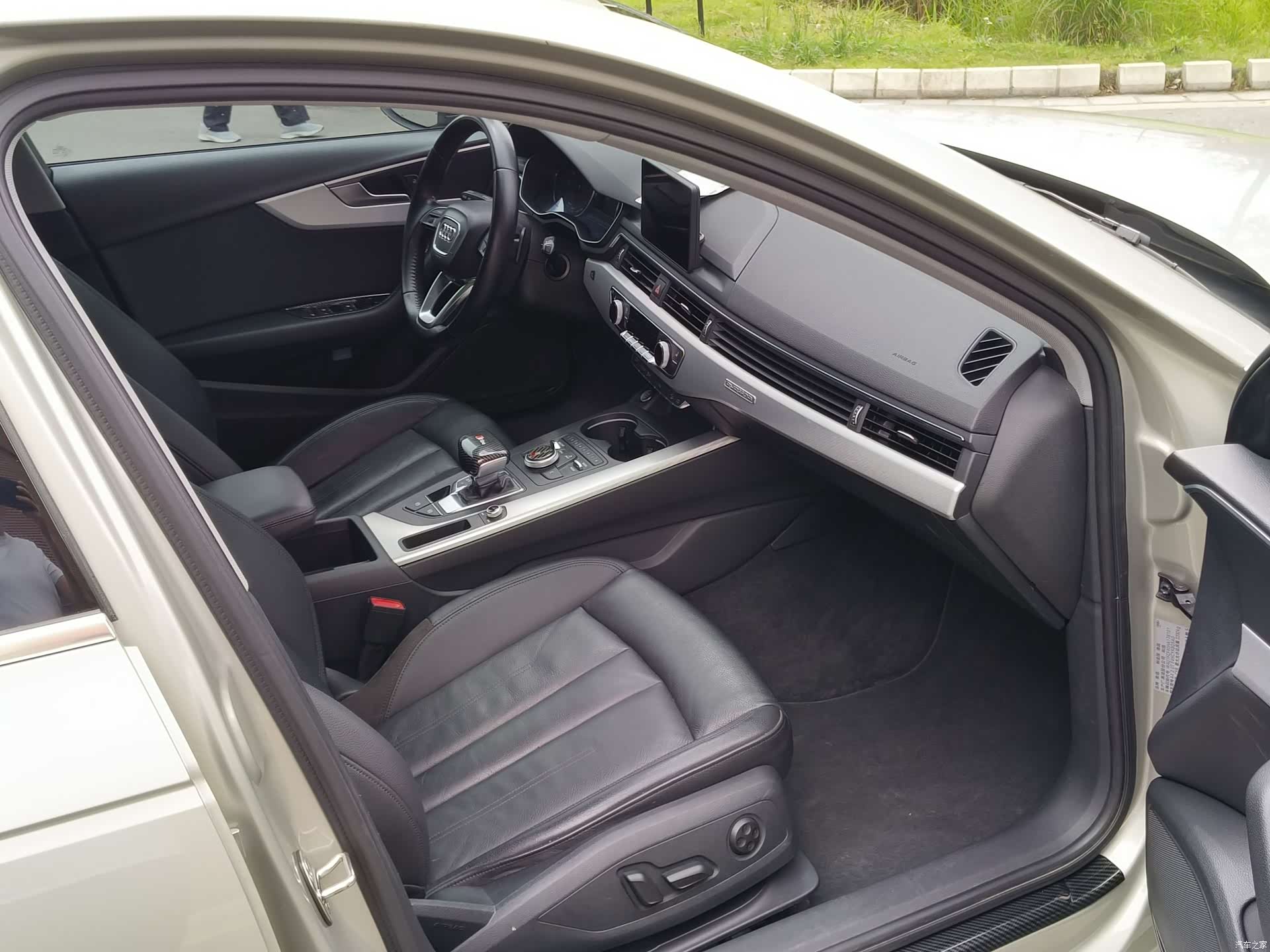 Audi A4, 2018 10