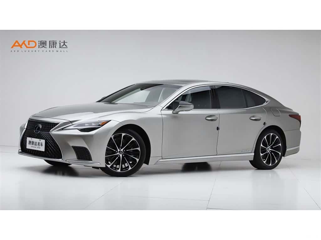 Lexus LS, 2021 1