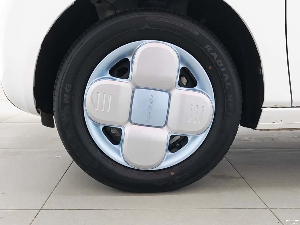 Geely Panda, 2024 17