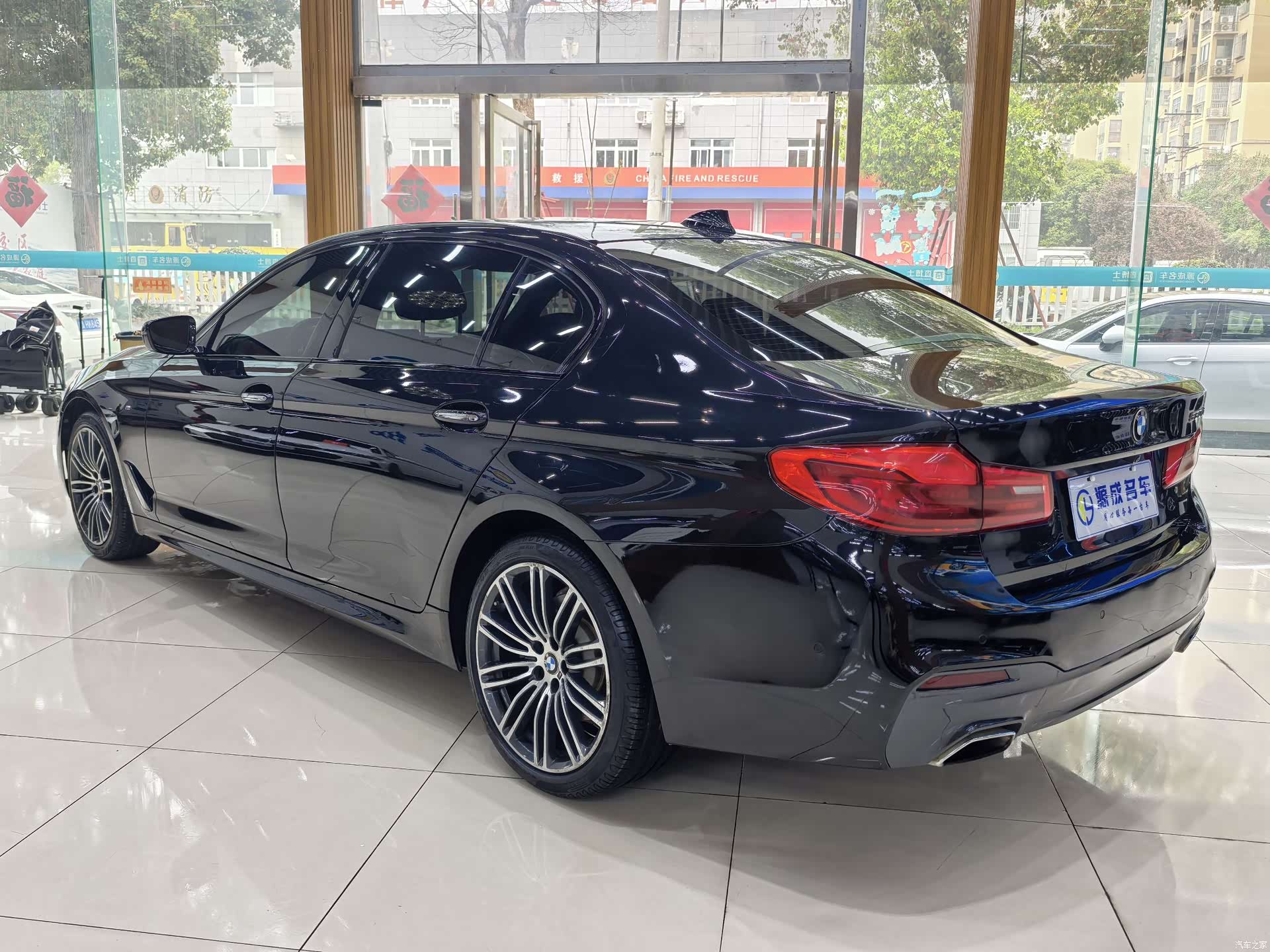 BMW 5 Series, 2018 все фото