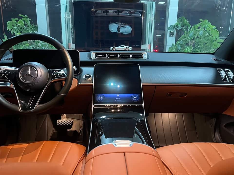 Mercedes-Benz S-class Mercedes-Benz S-class