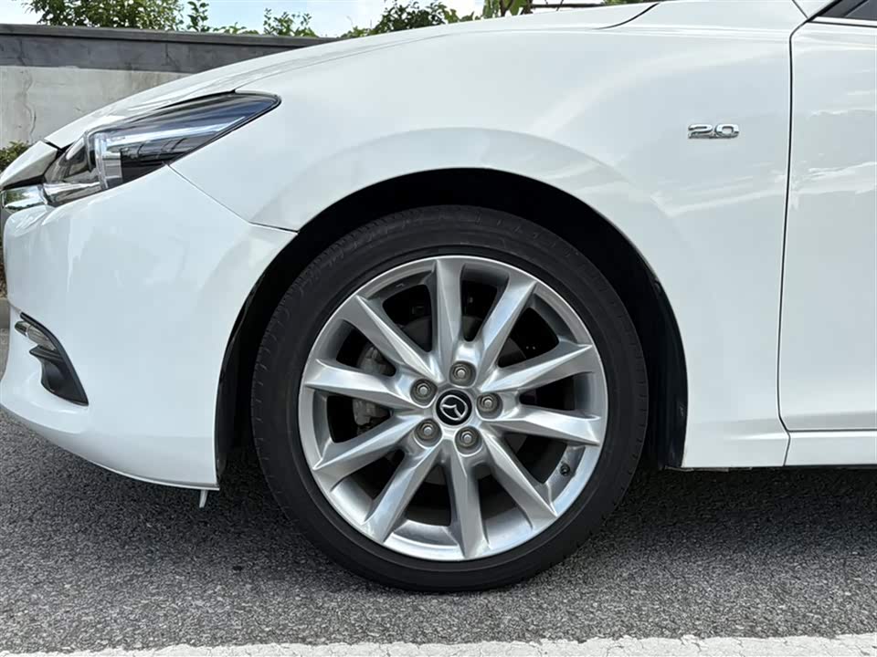 Mazda 3 Angkesaila