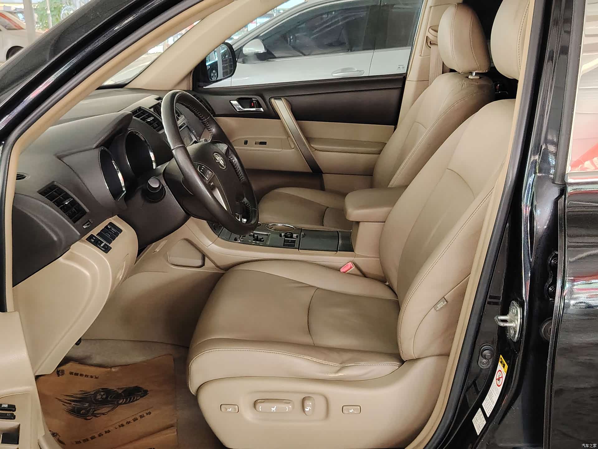 Toyota Highlander, 2011 все фото