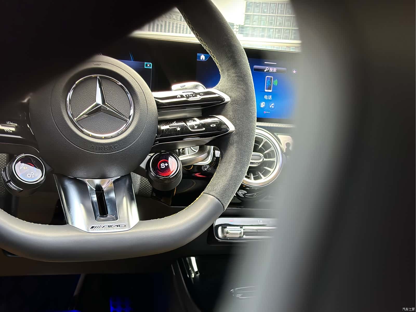 Mercedes-Benz A-Class, 2026 11