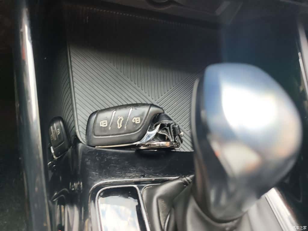 Roewe i5, 2022 9