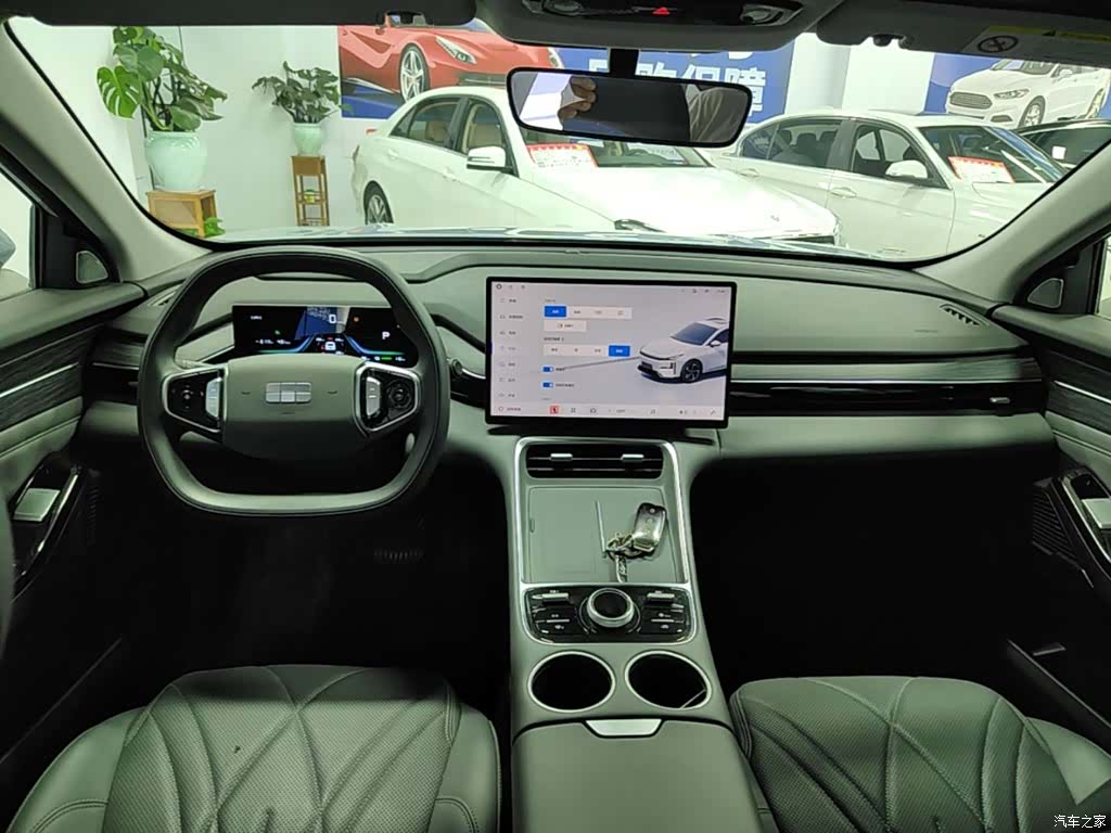Geely Galaxy L6, 2025 10