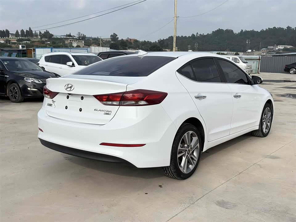 Hyundai Lead