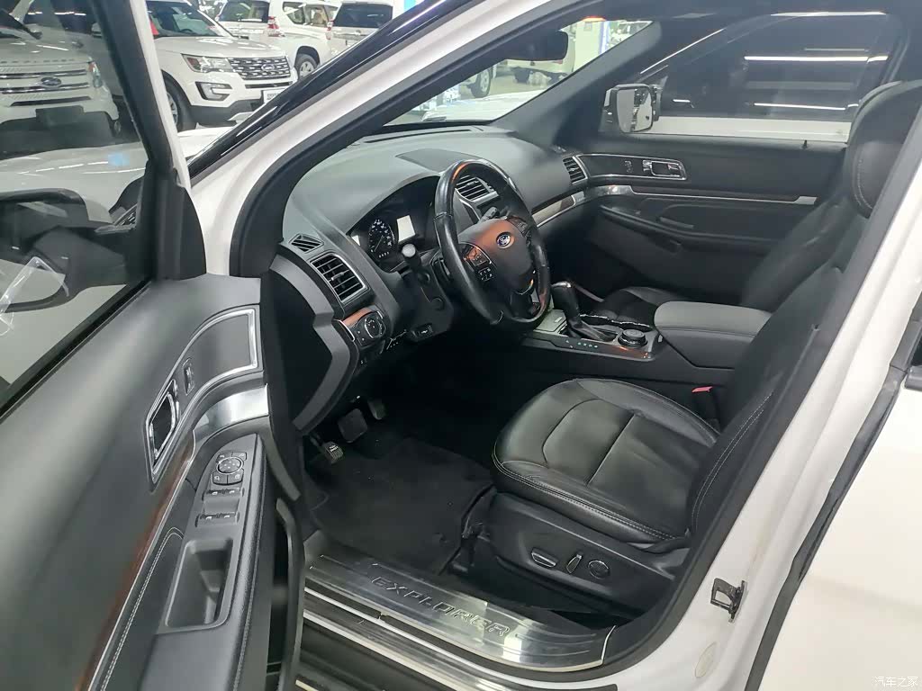 Ford Explorer, 2017 15